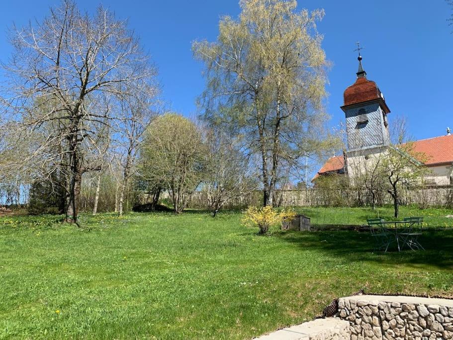 Ancienne Ferme Comtoise 4 Etoiles, 11 Personnes Lac St-Point/Mont D'Or Montperreux Экстерьер фото